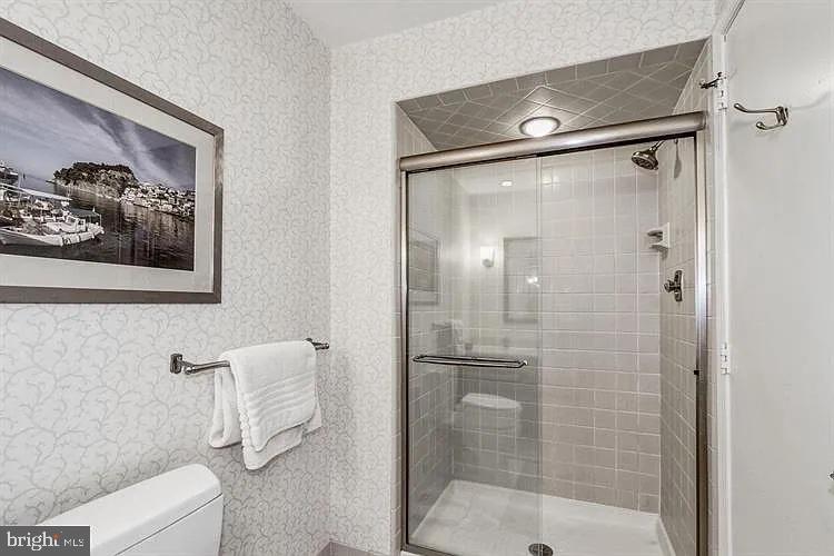 PAOLI WOODS - Residential