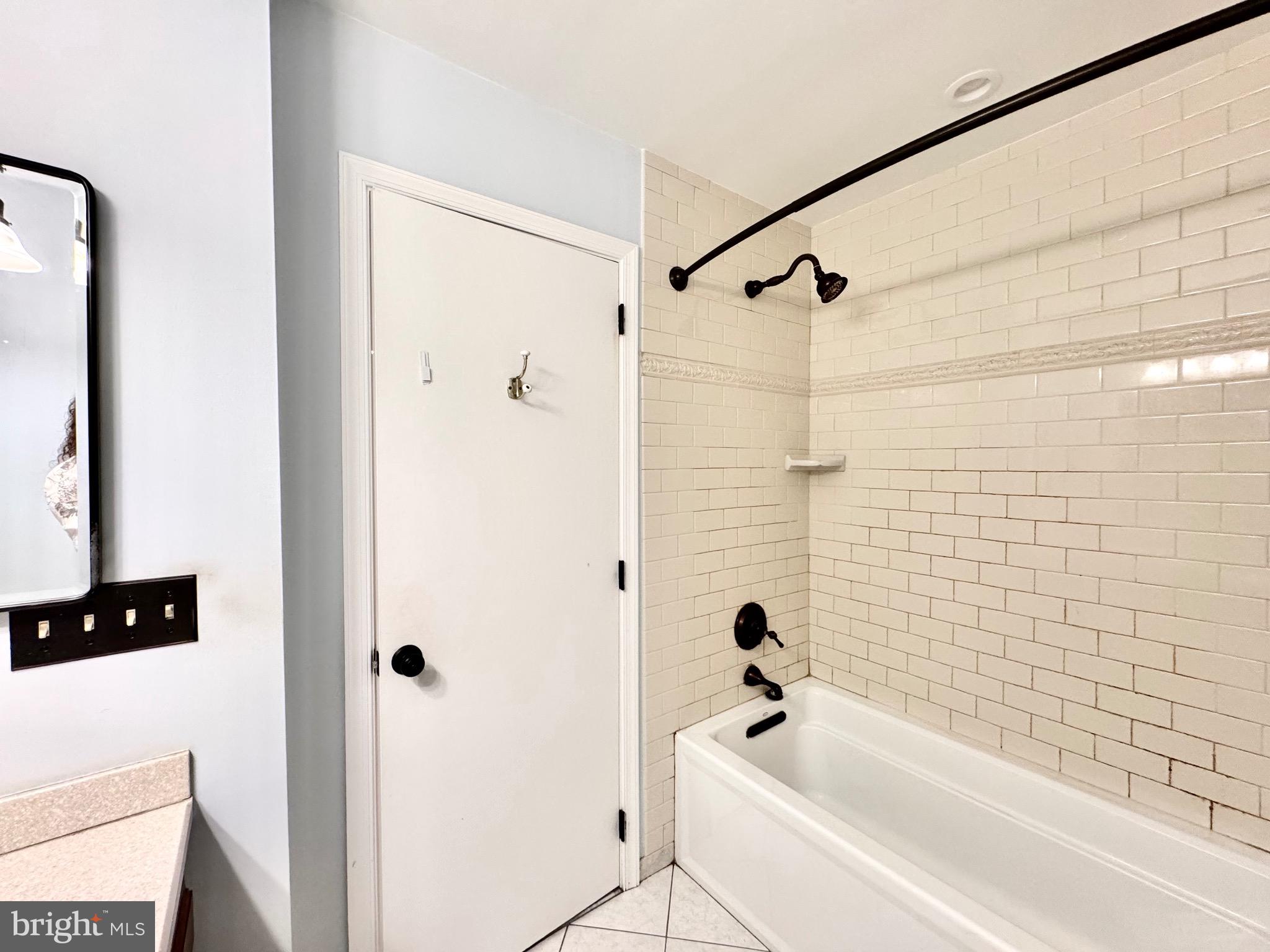 PAOLI WOODS - Residential