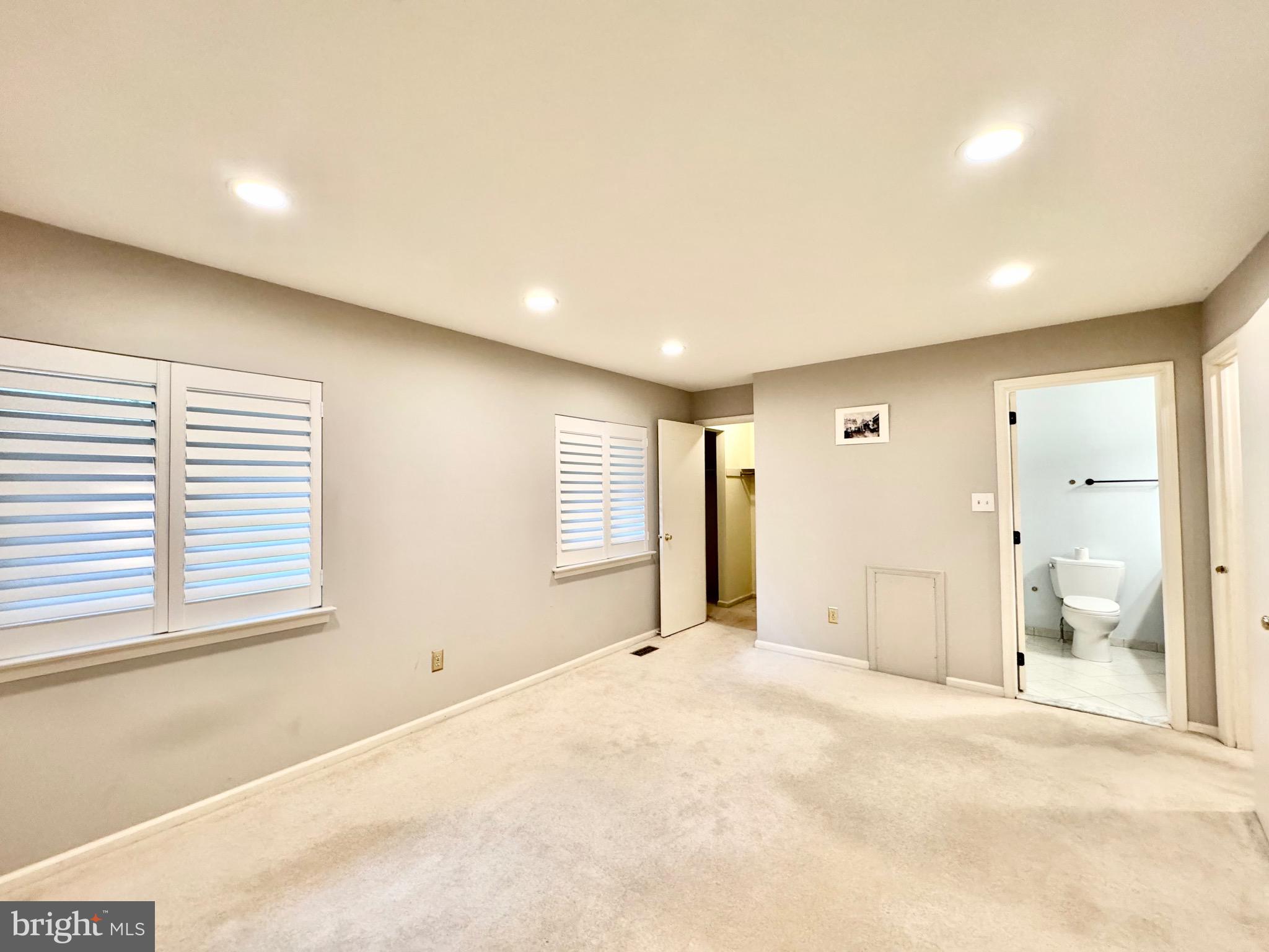 PAOLI WOODS - Residential