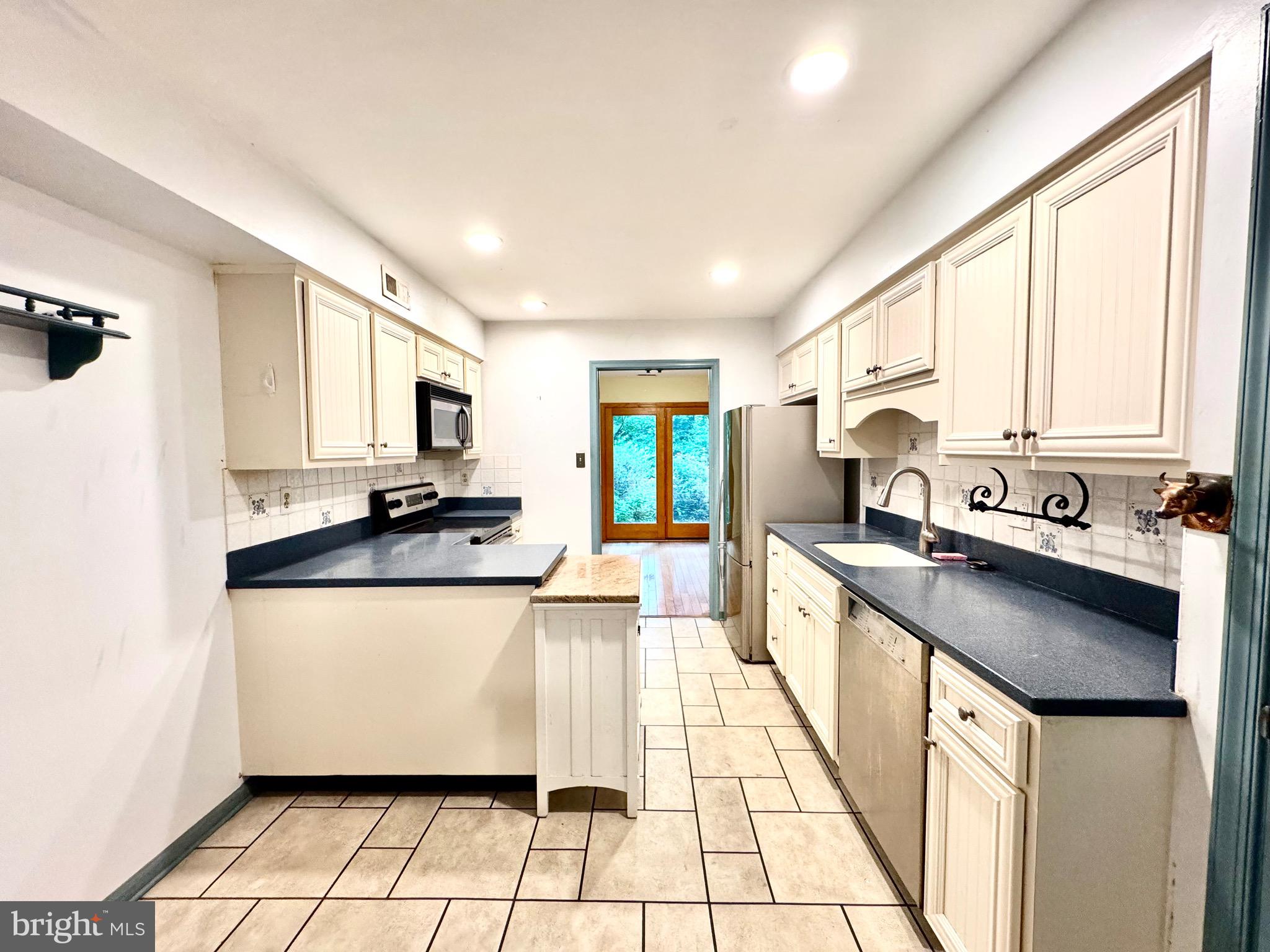 PAOLI WOODS - Residential