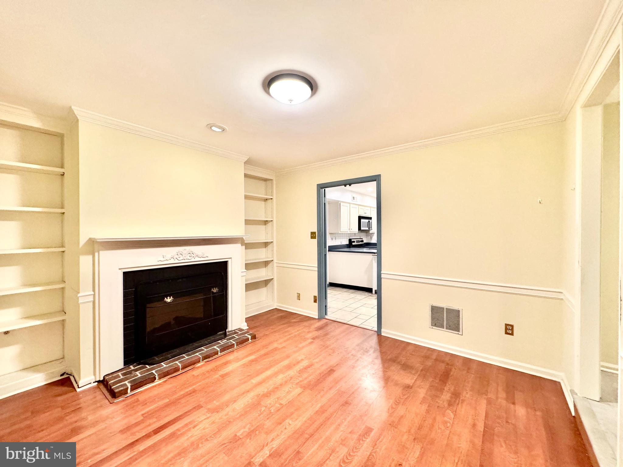 PAOLI WOODS - Residential