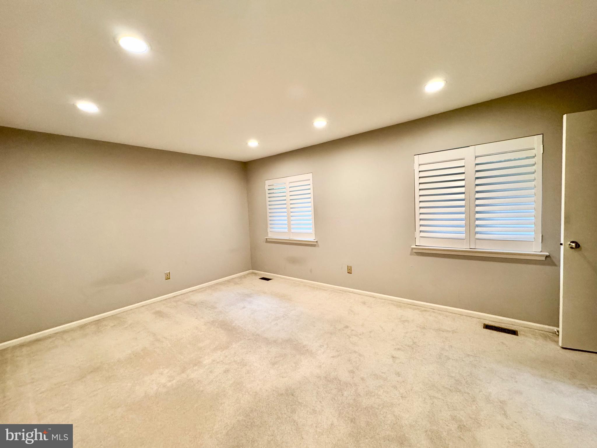 PAOLI WOODS - Residential