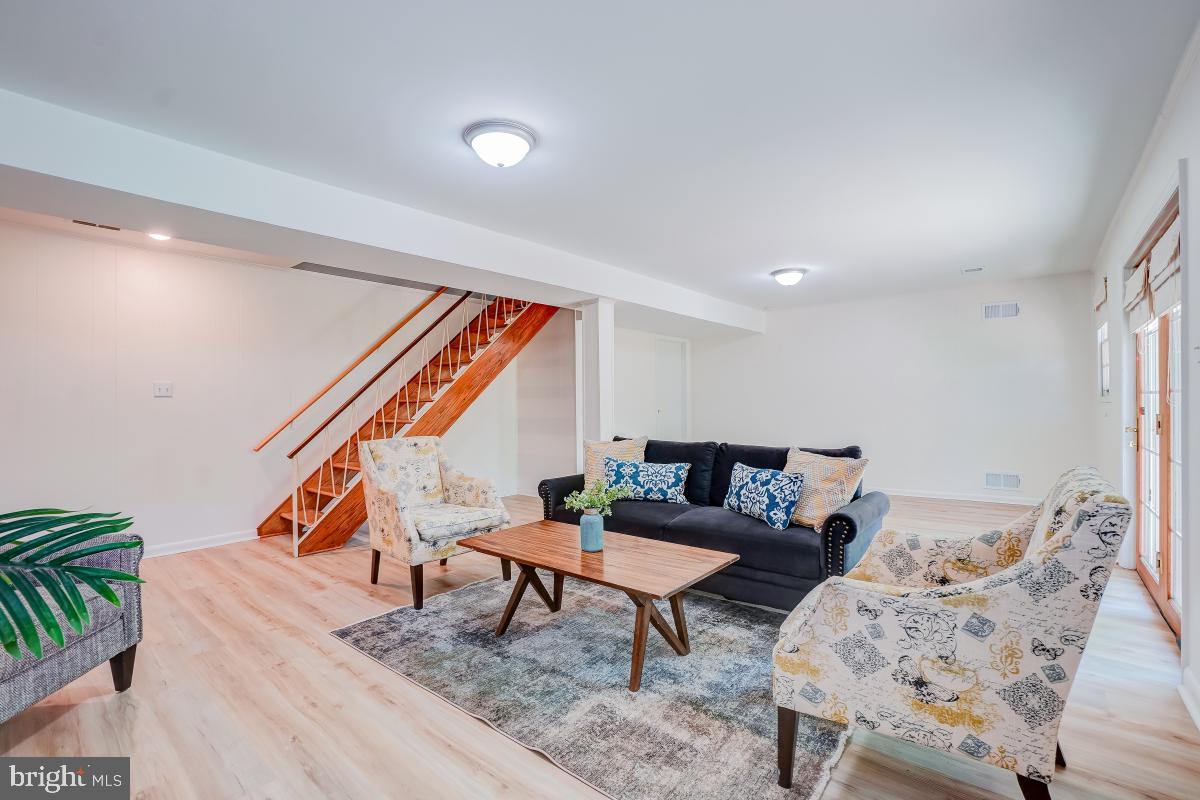 KEENE MILL MANOR - Residential