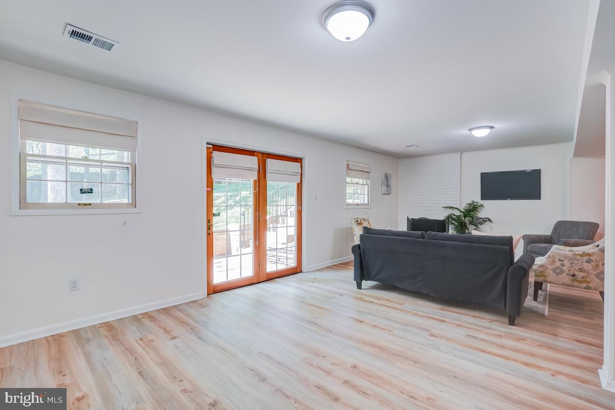 KEENE MILL MANOR - Residential