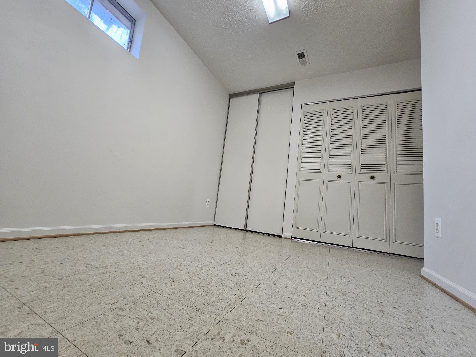 WOODLAWN MEWS - Residential Lease