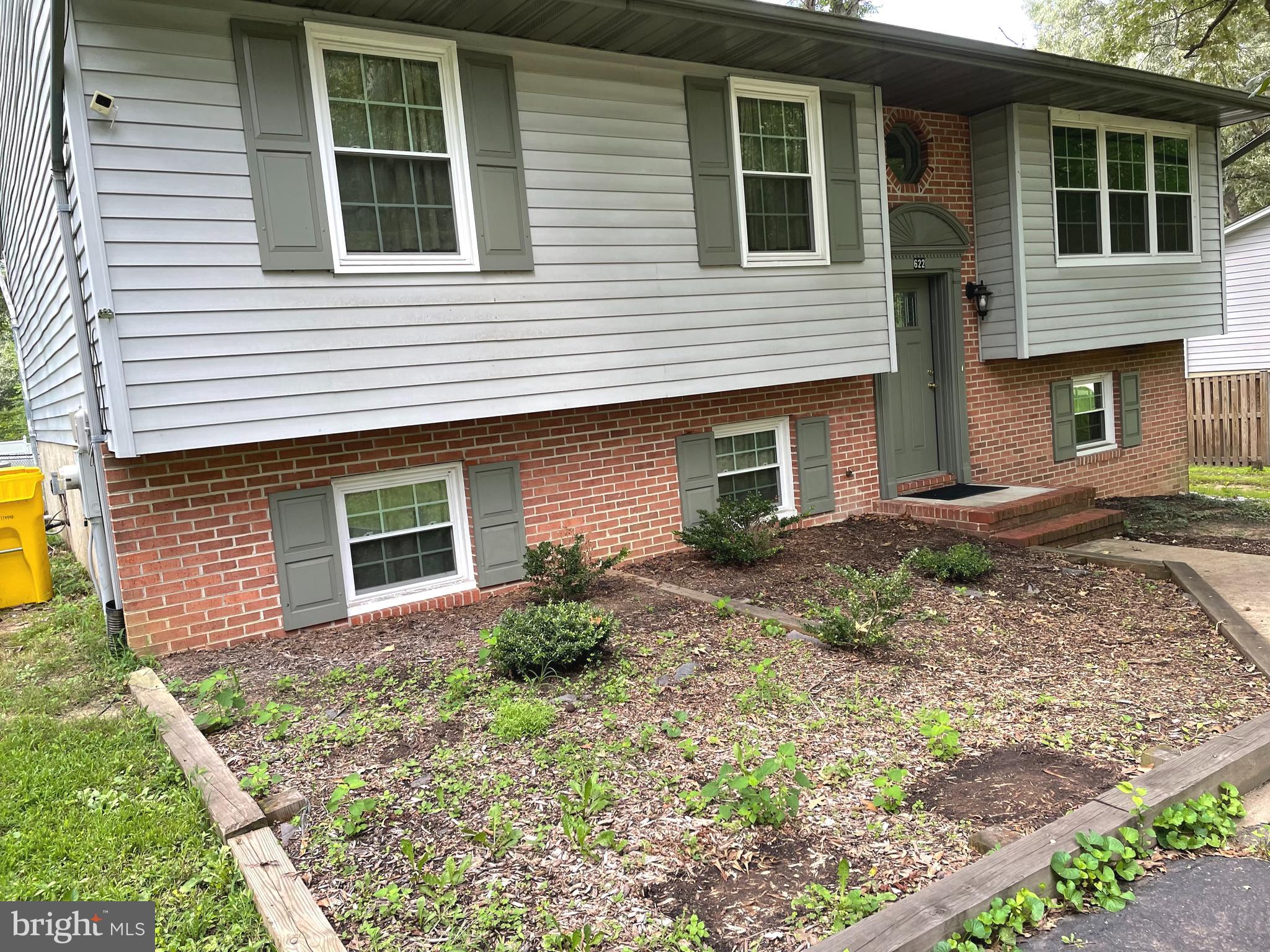 SUNRISE BEACH - Residential Lease