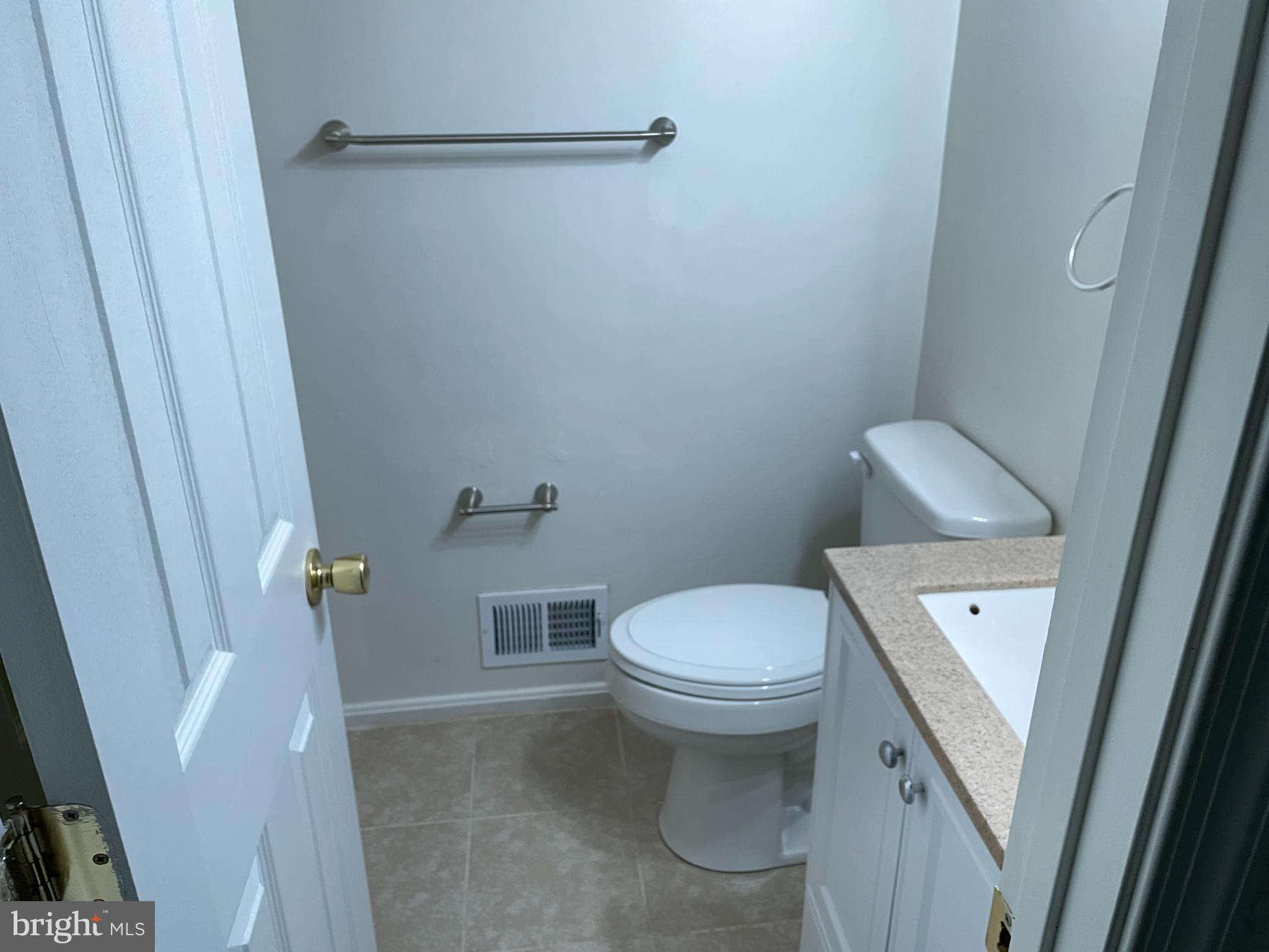 SUNRISE BEACH - Residential Lease