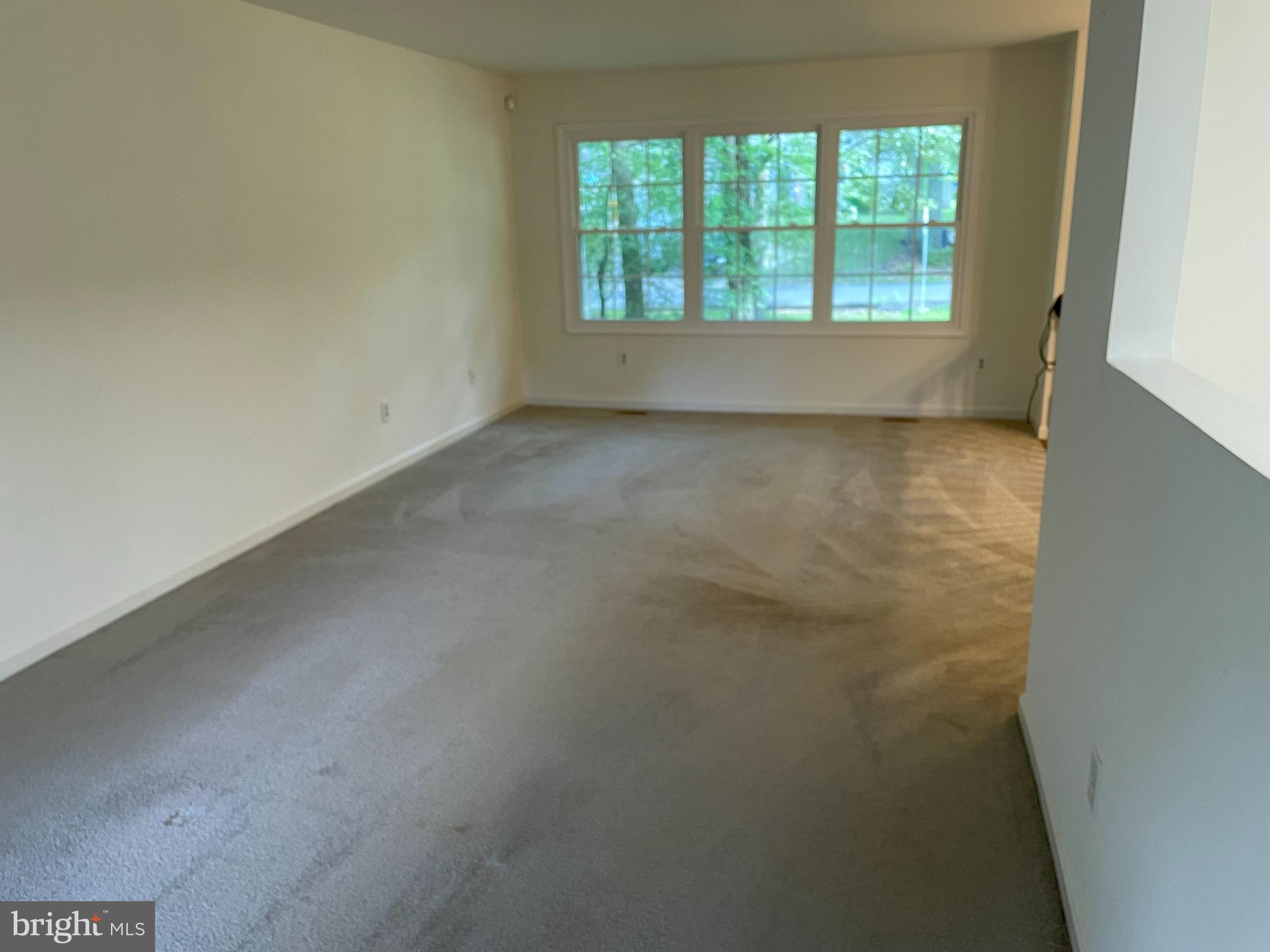 SUNRISE BEACH - Residential Lease