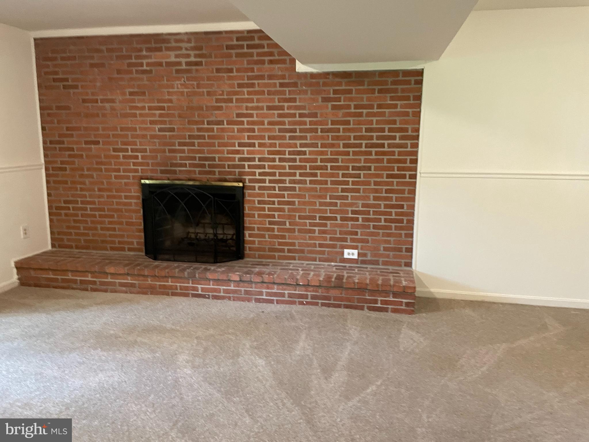 SUNRISE BEACH - Residential Lease