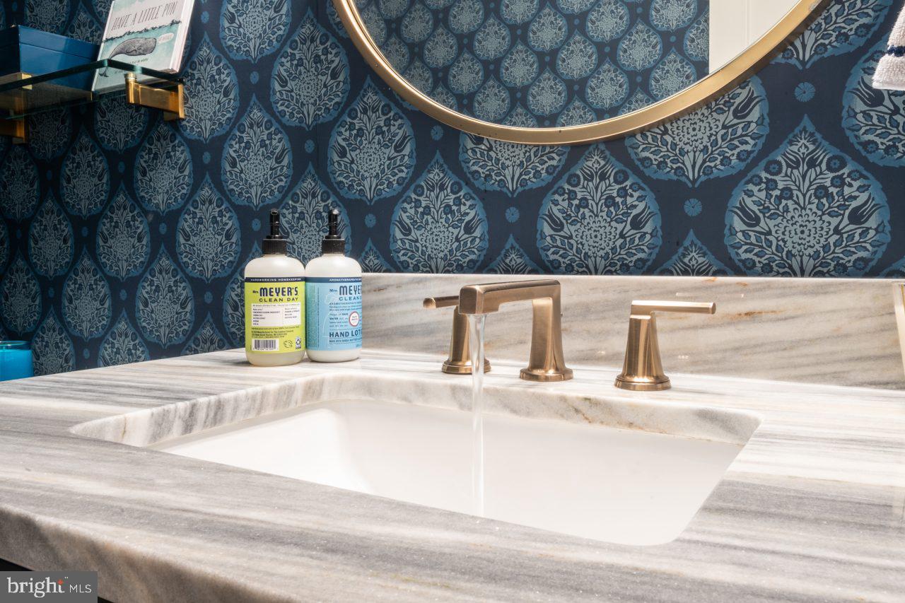 PLYMOUTH HAVEN - Residential