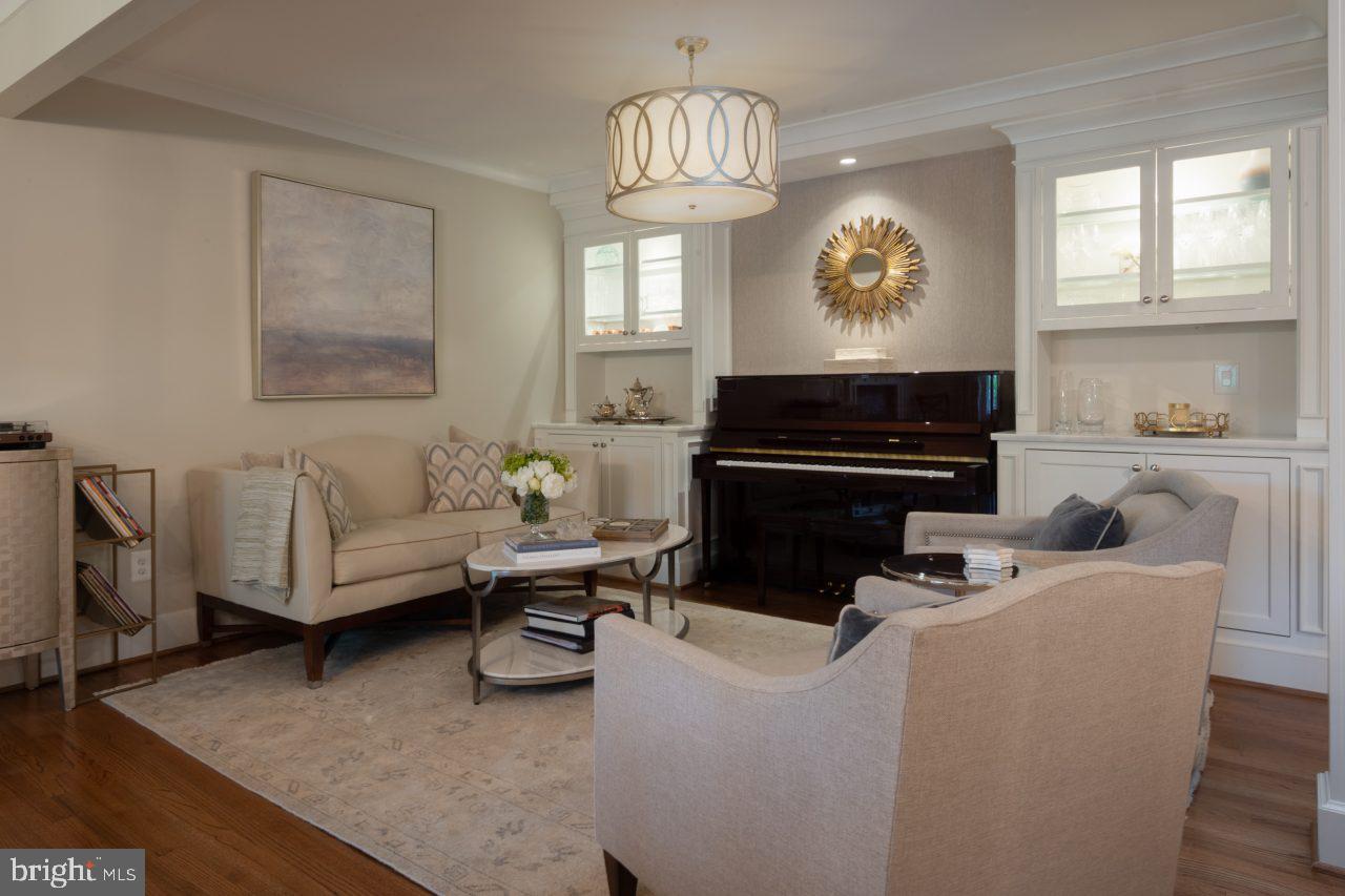 PLYMOUTH HAVEN - Residential