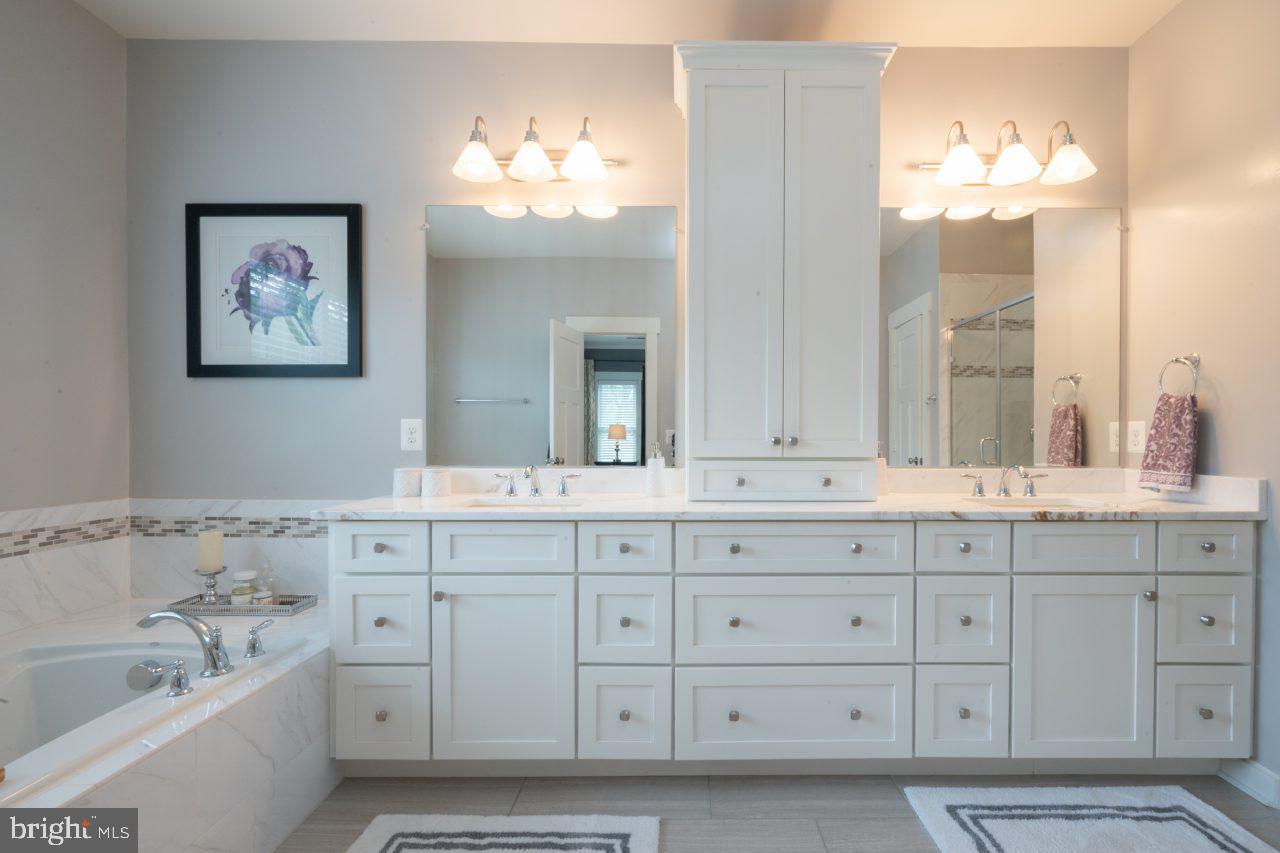 PLYMOUTH HAVEN - Residential