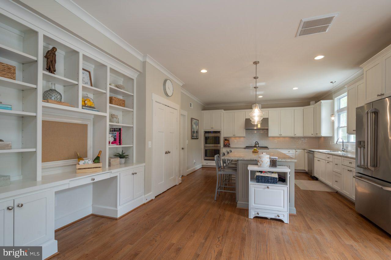 PLYMOUTH HAVEN - Residential