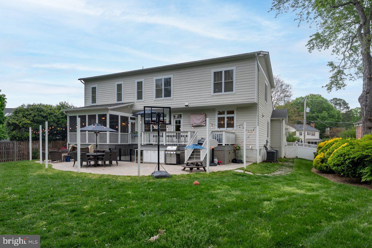 PLYMOUTH HAVEN - Residential