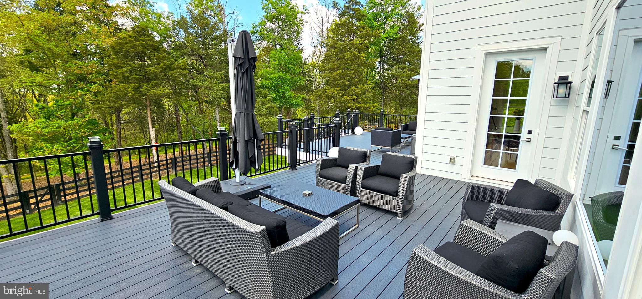 GREENS SOUTH AT WILLOWSF - Residential