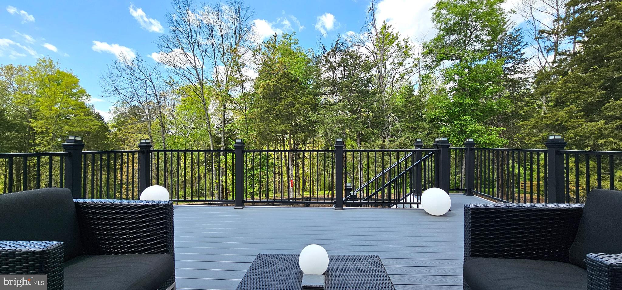 GREENS SOUTH AT WILLOWSF - Residential