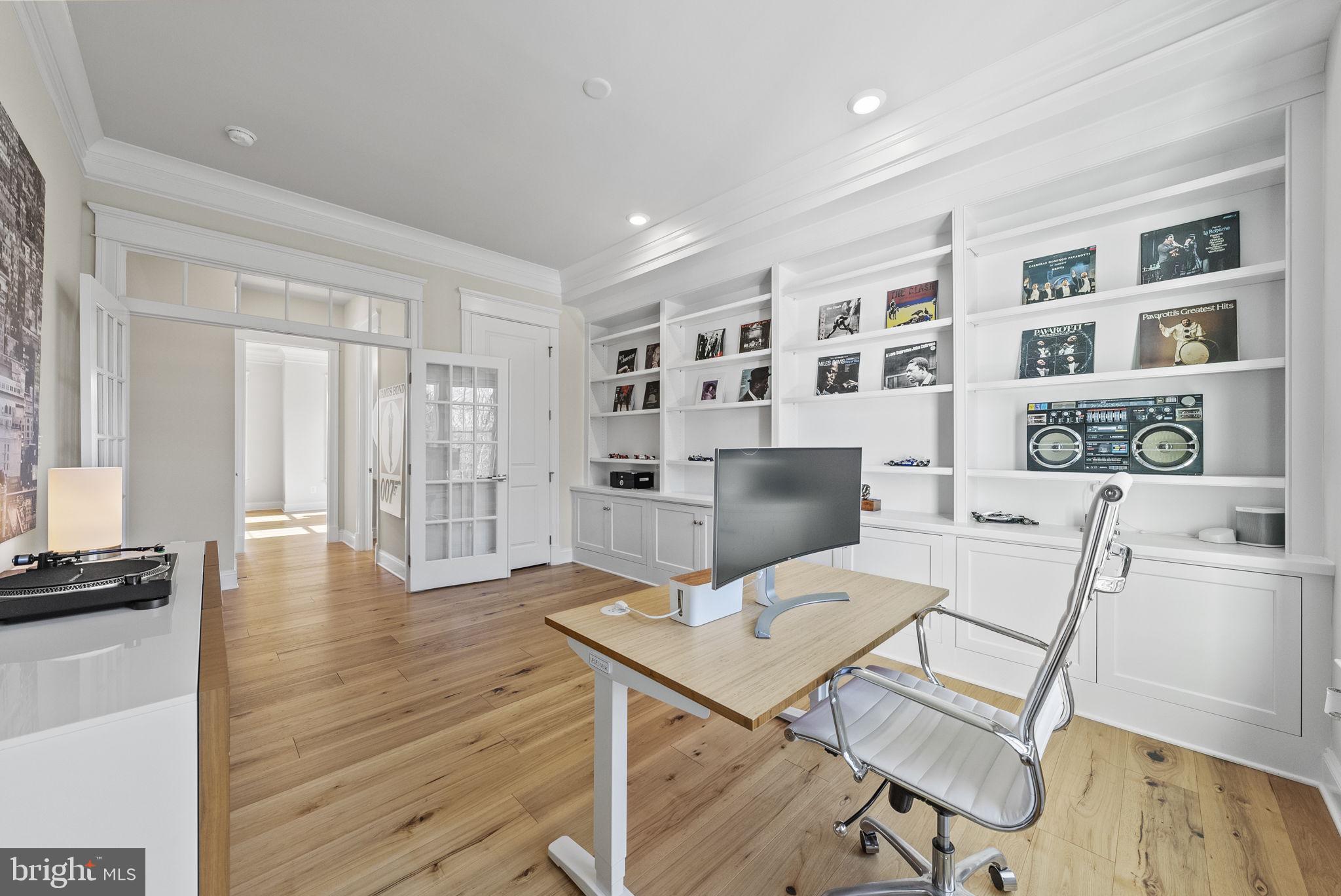 GREENS SOUTH AT WILLOWSF - Residential