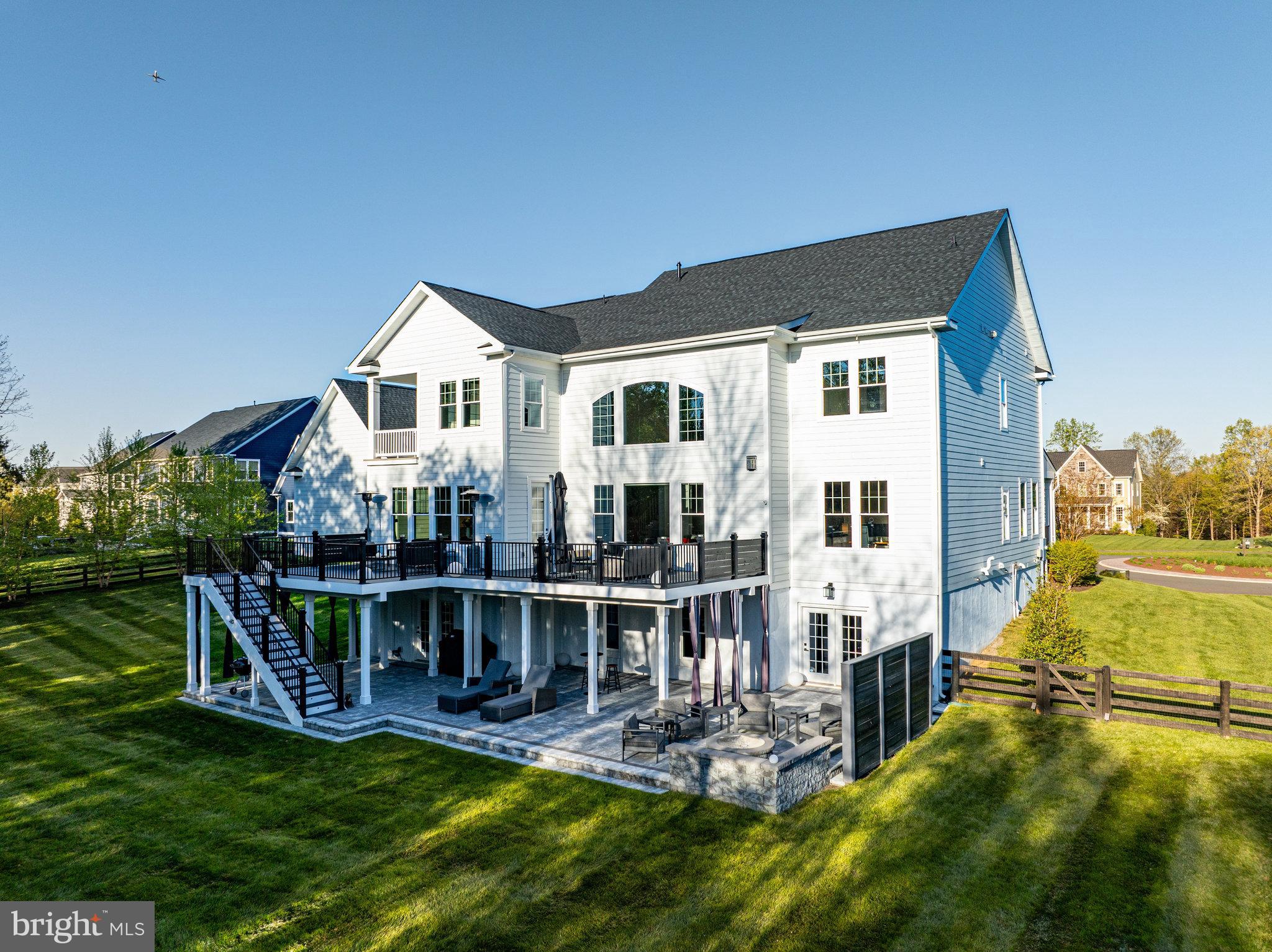 GREENS SOUTH AT WILLOWSF - Residential