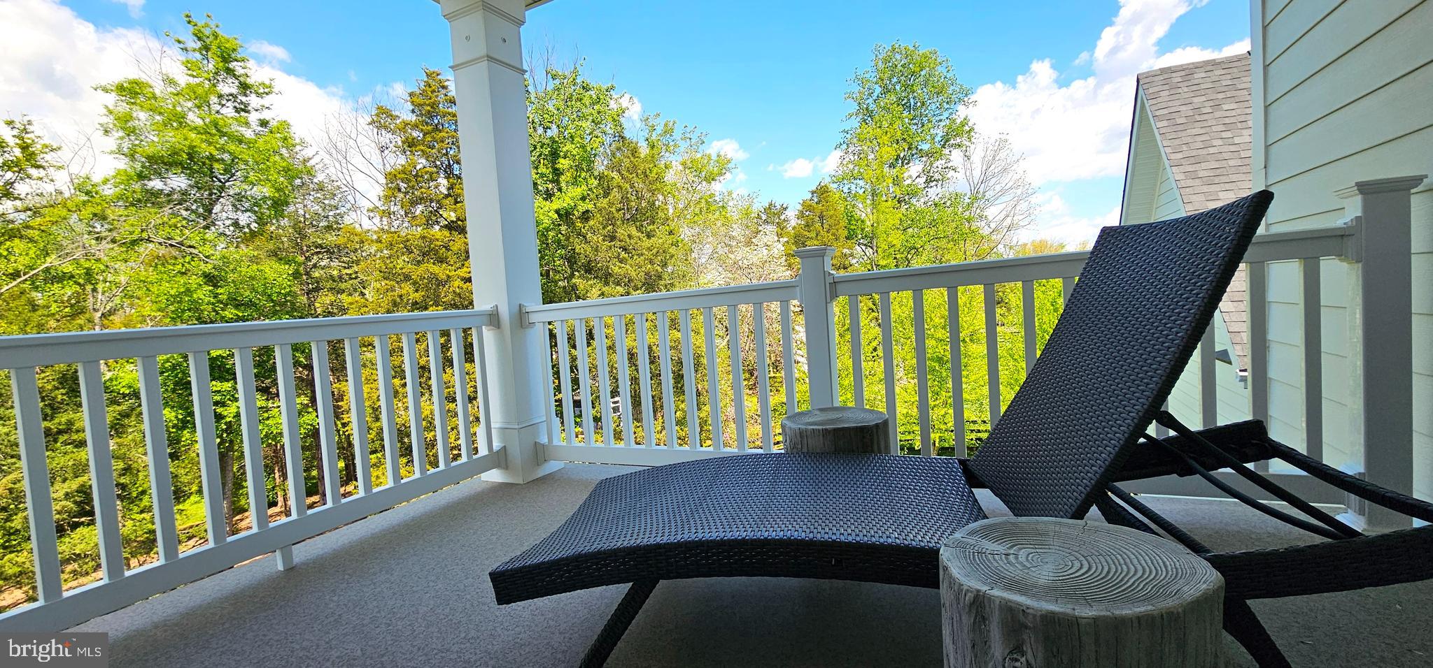 GREENS SOUTH AT WILLOWSF - Residential