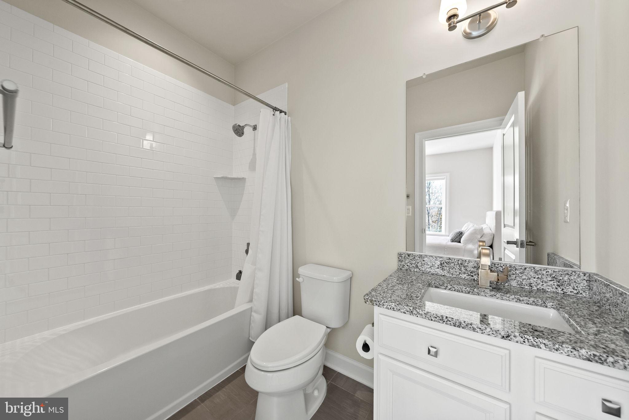 GREENS SOUTH AT WILLOWSF - Residential