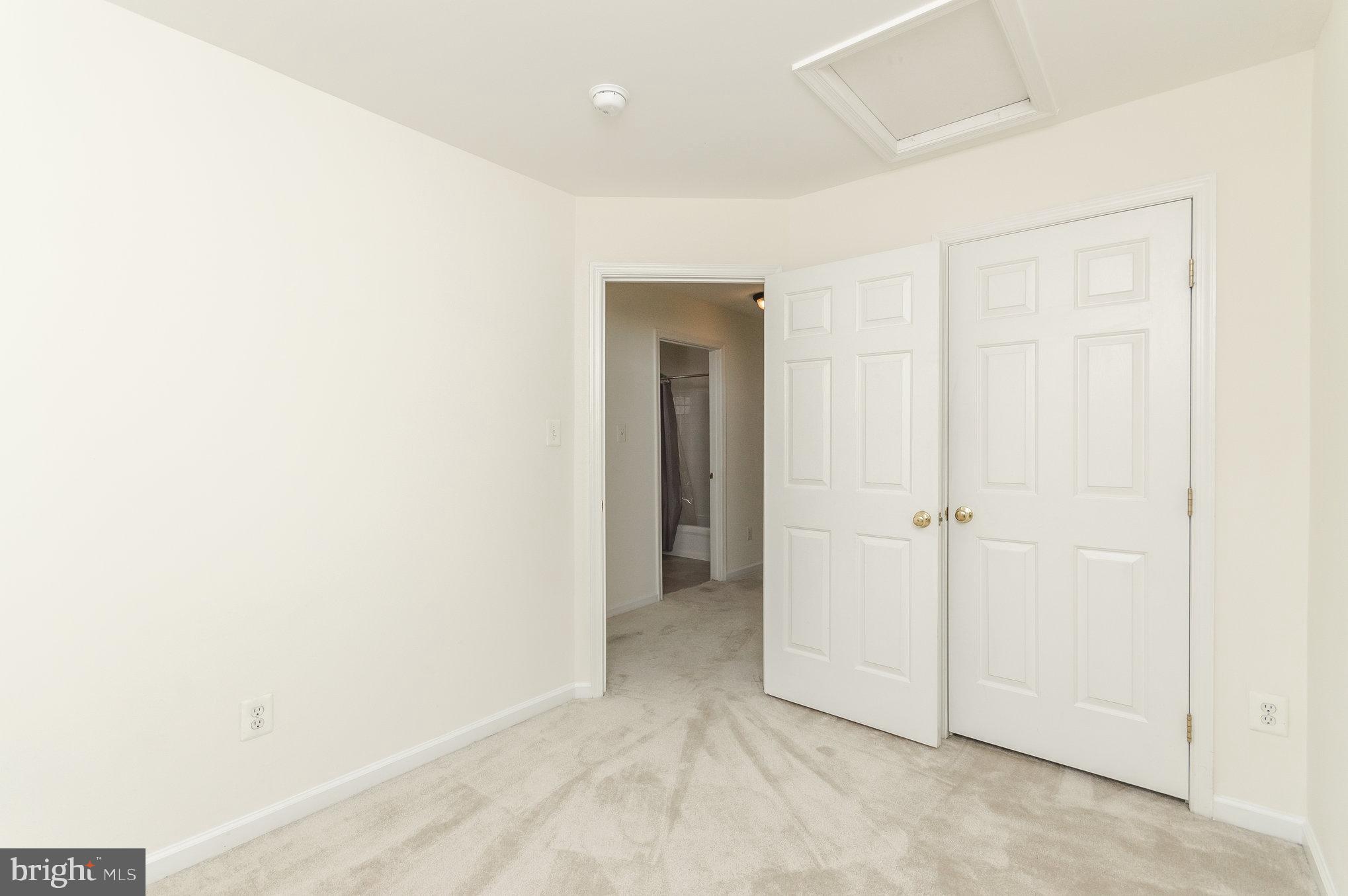 SUMMERS GROVE - Residential Lease