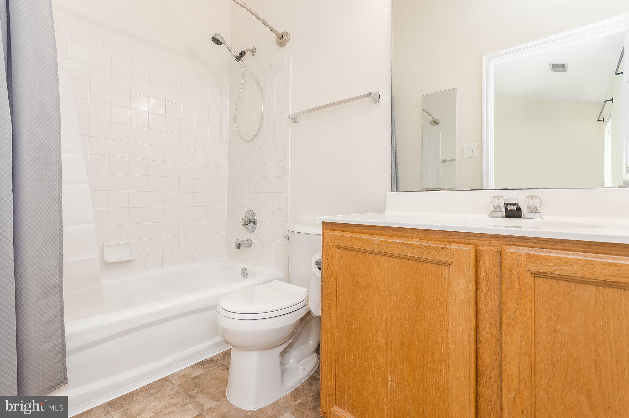 SUMMERS GROVE - Residential Lease