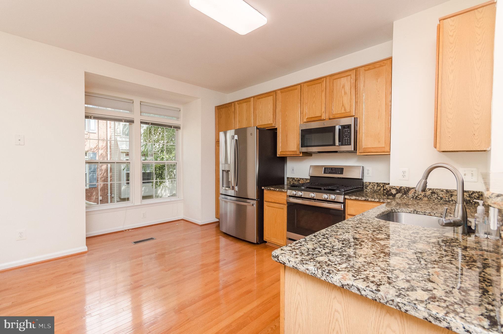 SUMMERS GROVE - Residential Lease