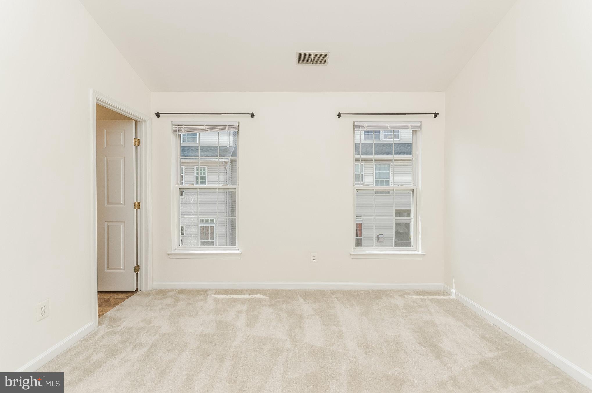 SUMMERS GROVE - Residential Lease