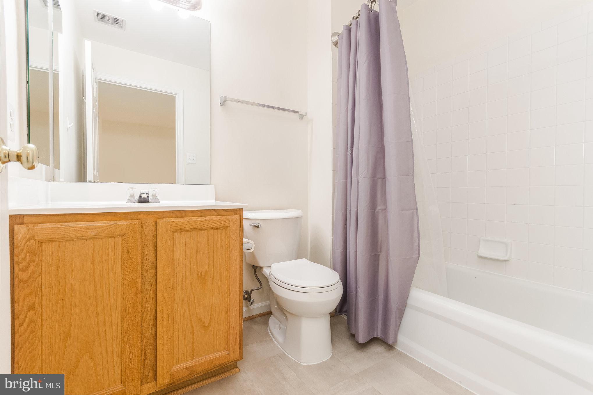 SUMMERS GROVE - Residential Lease