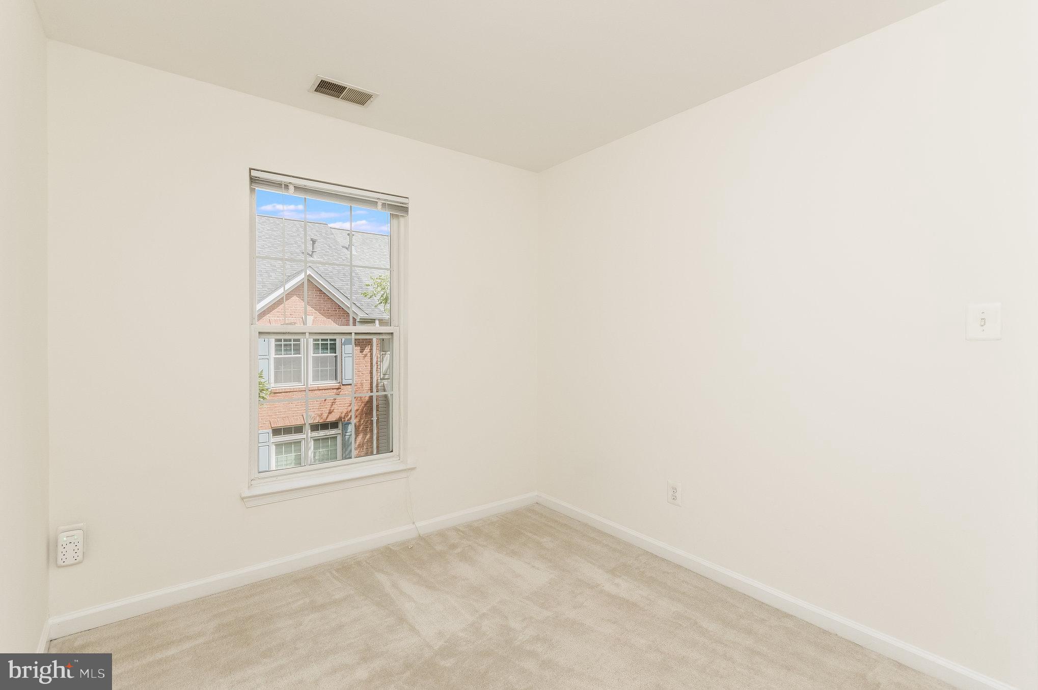 SUMMERS GROVE - Residential Lease