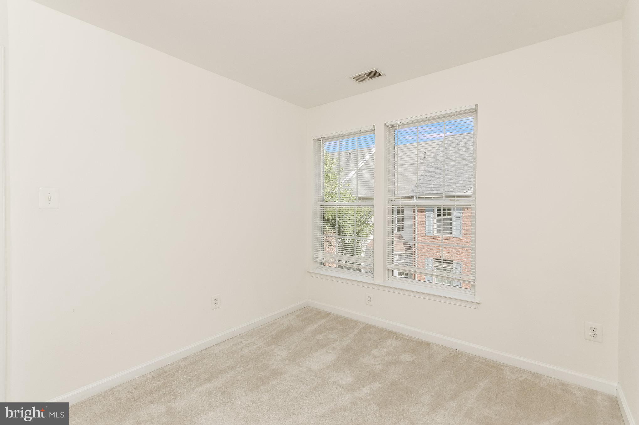 SUMMERS GROVE - Residential Lease