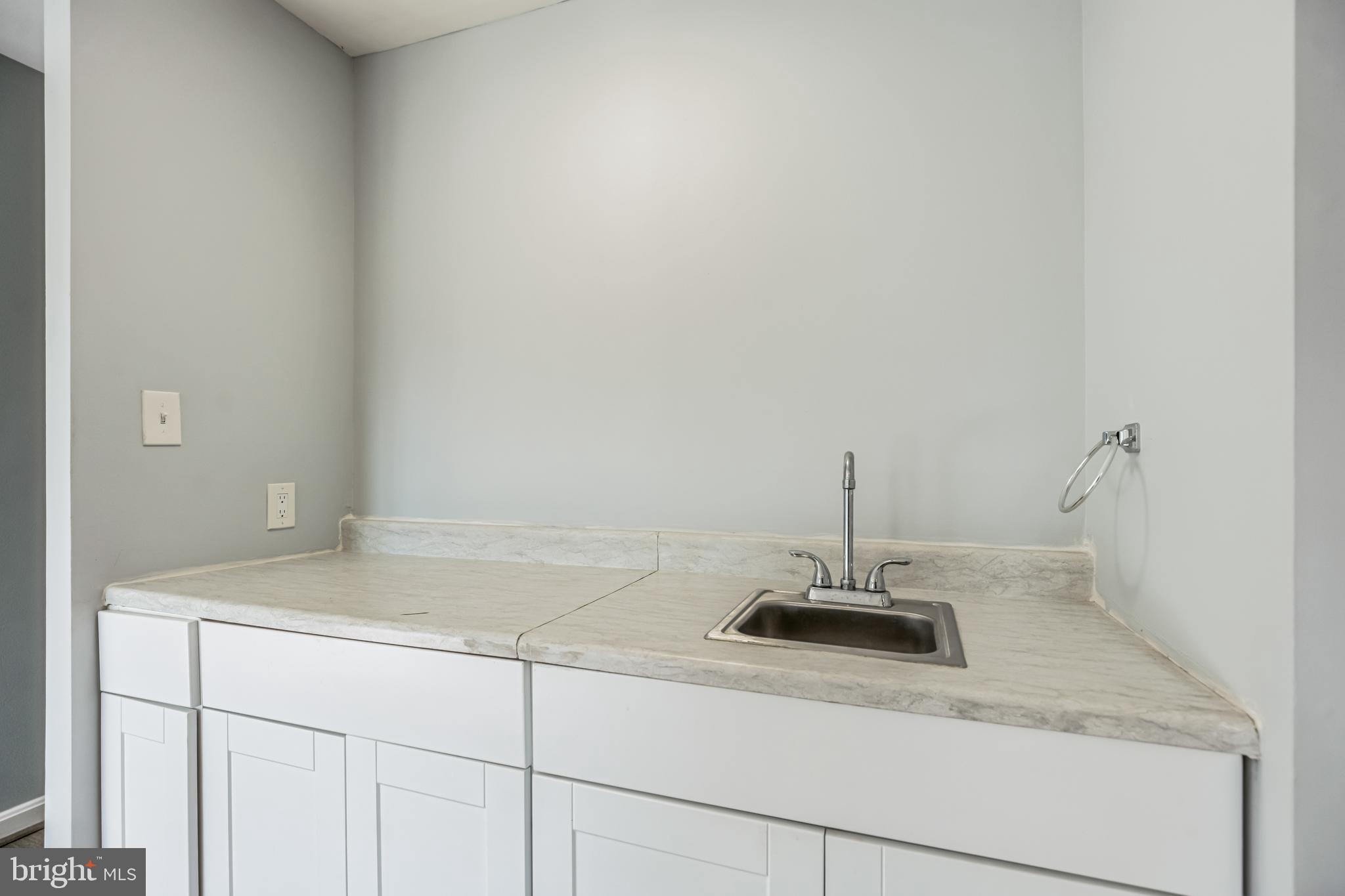 CHESAPEAKE STATION - Residential Lease