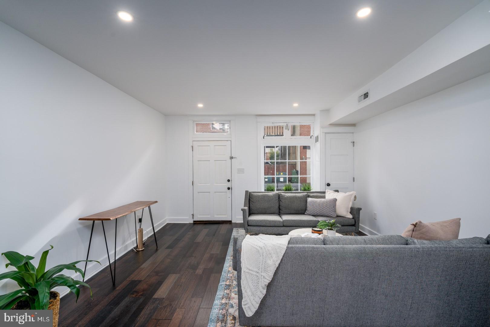 FELLS POINT HISTORIC DISTRICT - Residential Lease