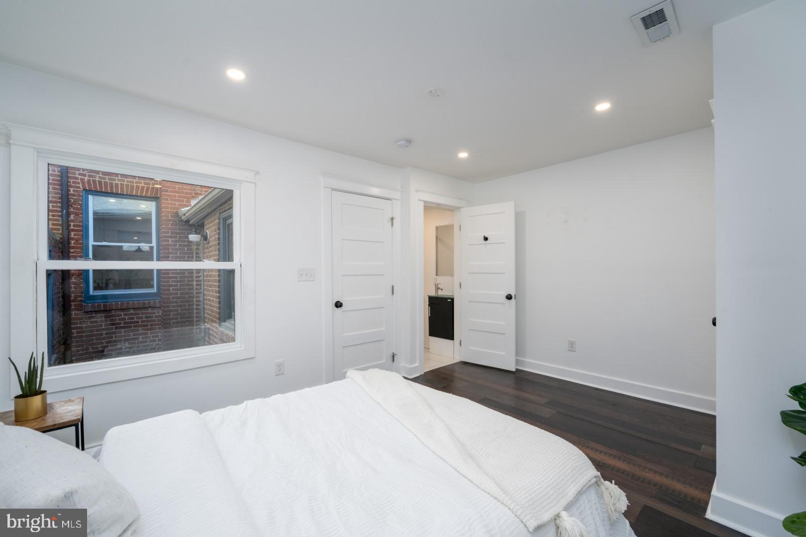 FELLS POINT HISTORIC DISTRICT - Residential Lease