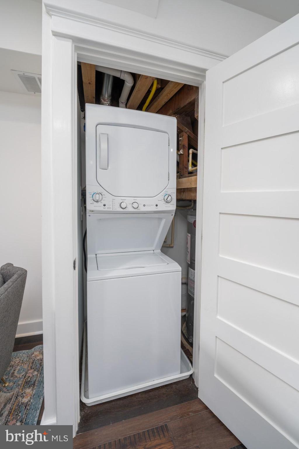 FELLS POINT HISTORIC DISTRICT - Residential Lease