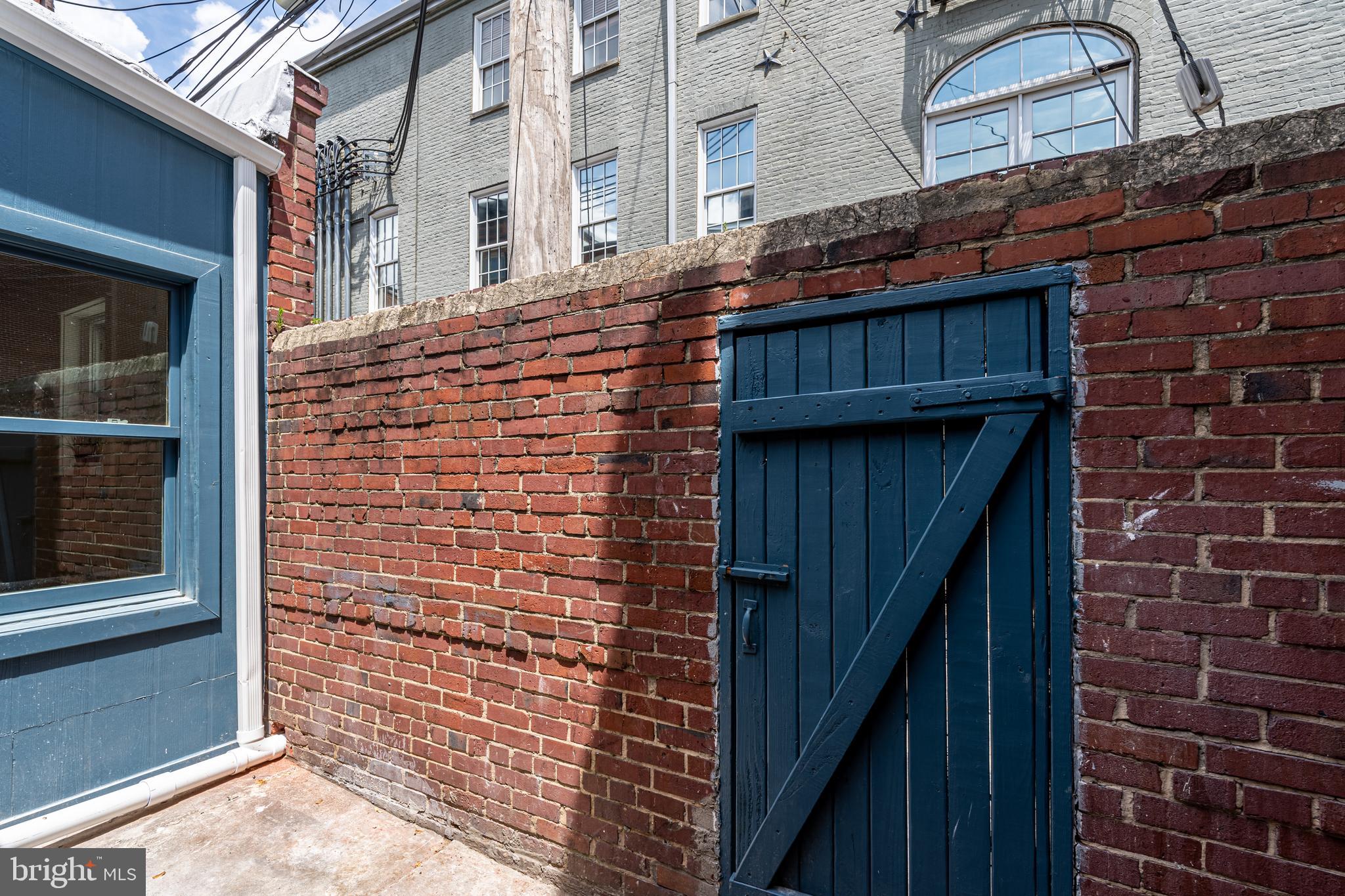 FELLS POINT HISTORIC DISTRICT - Residential Lease