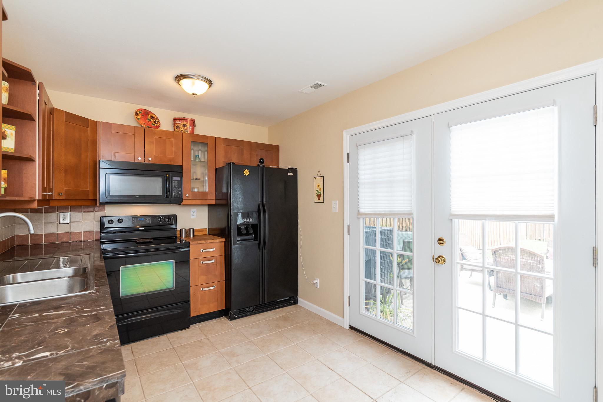 GOLDENBROOK - Residential