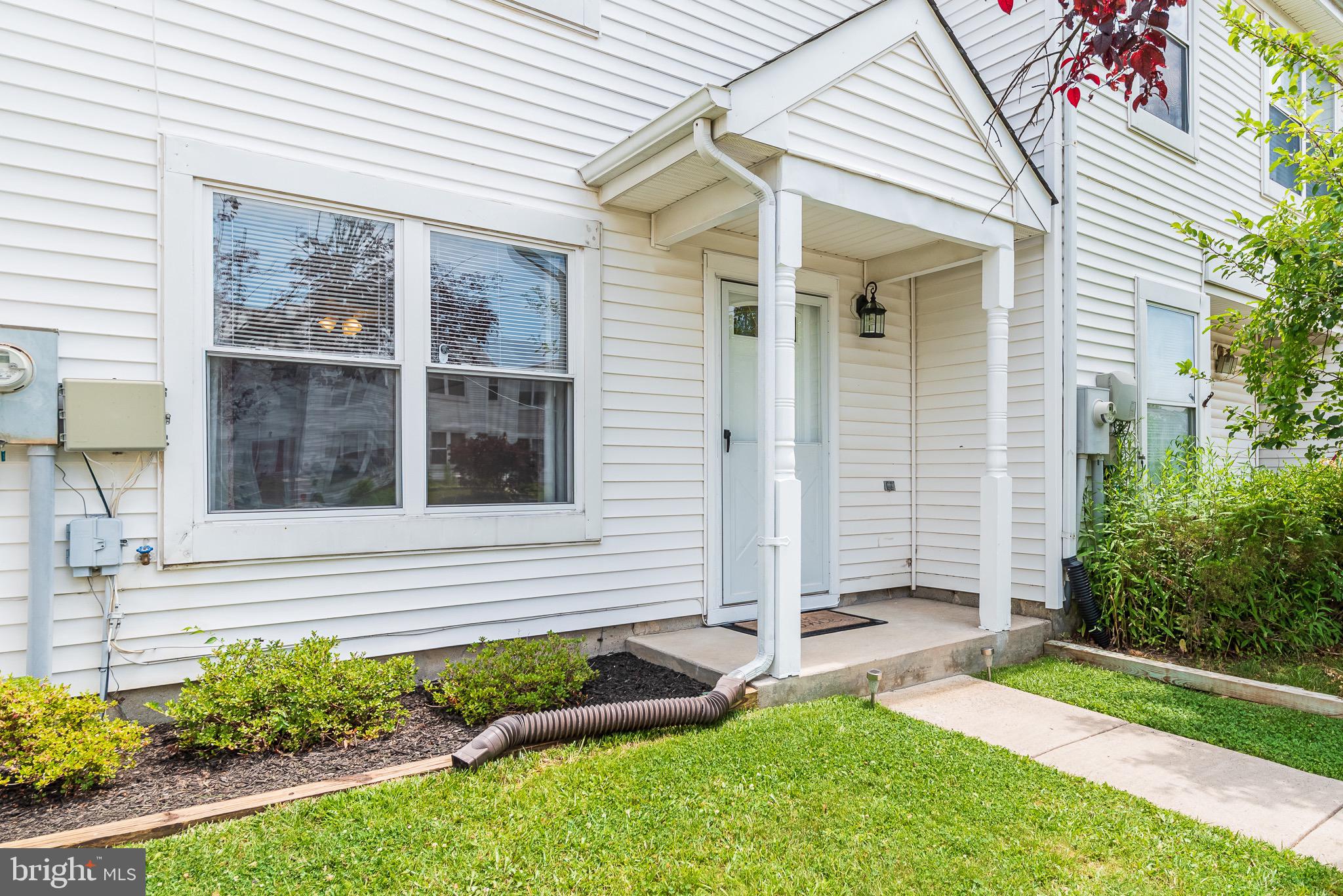 GOLDENBROOK - Residential