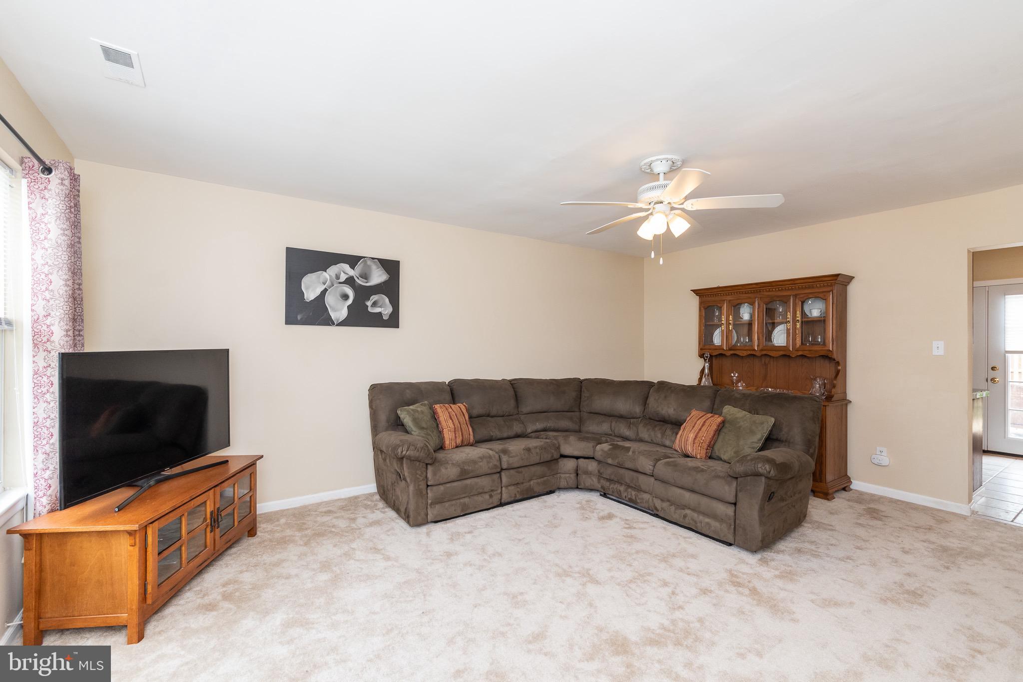 GOLDENBROOK - Residential