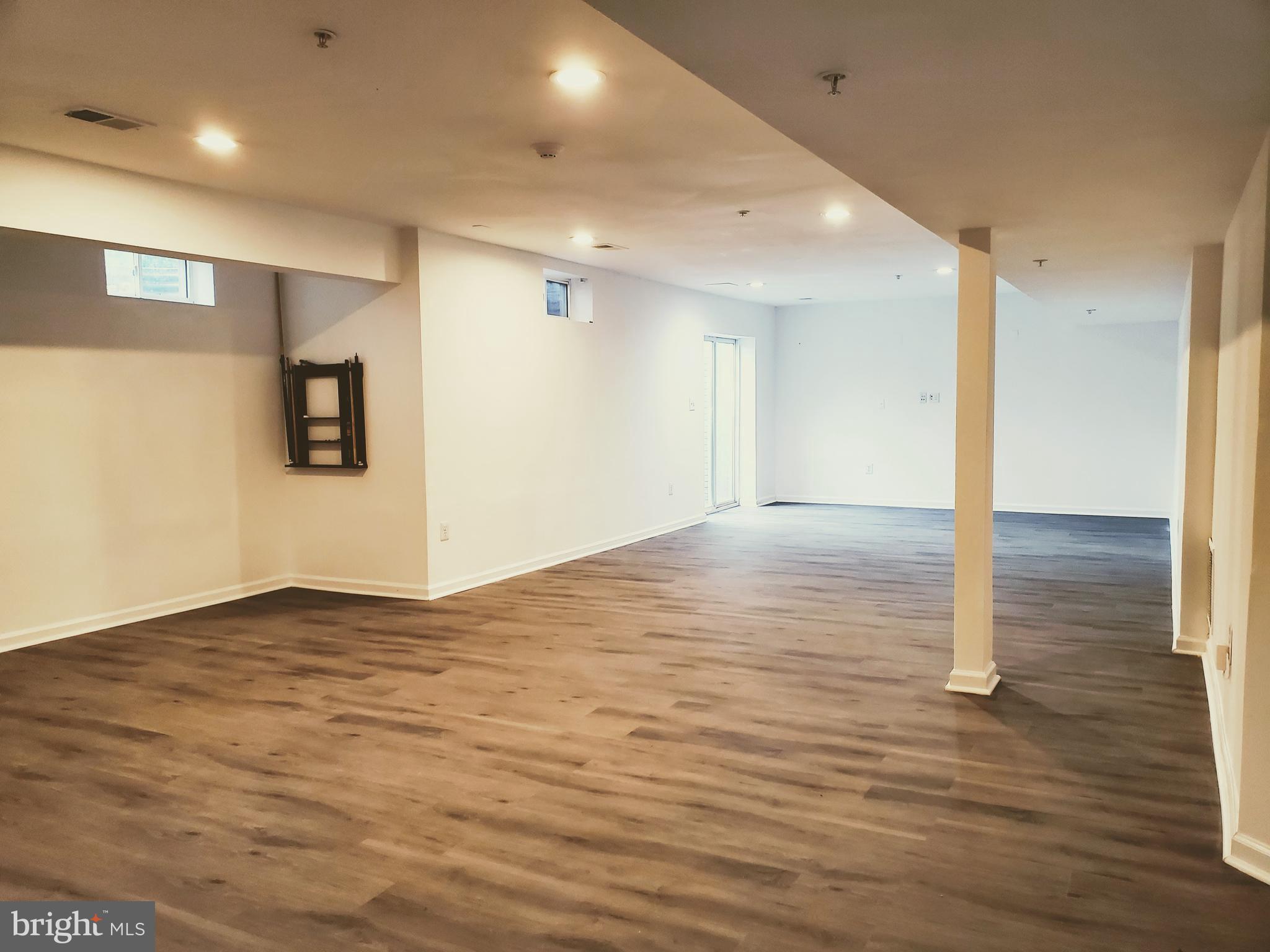 ROSE CREEK ESTATES - Residential Lease