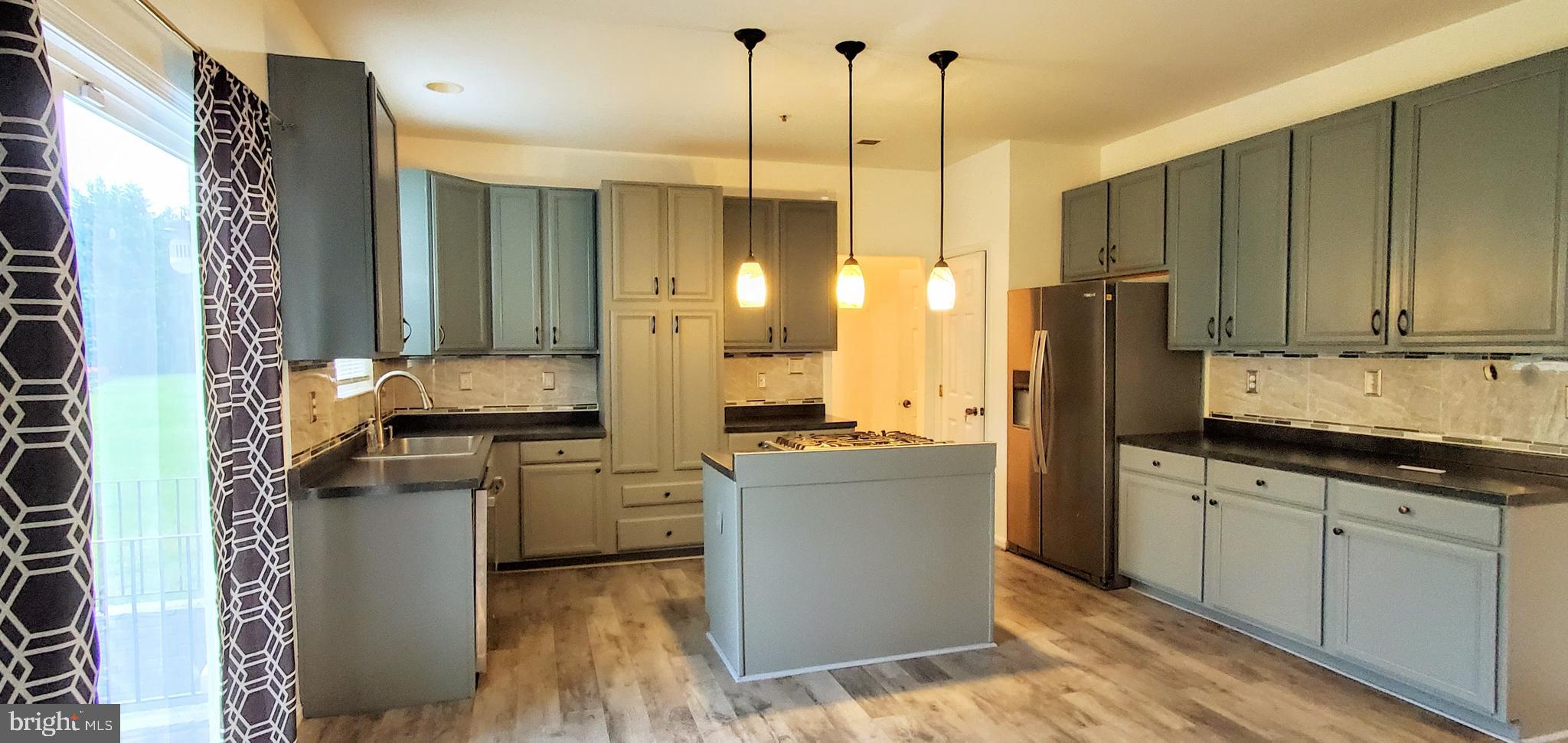 ROSE CREEK ESTATES - Residential Lease