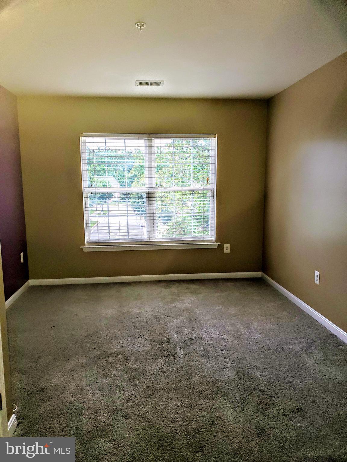 ROSE CREEK ESTATES - Residential Lease