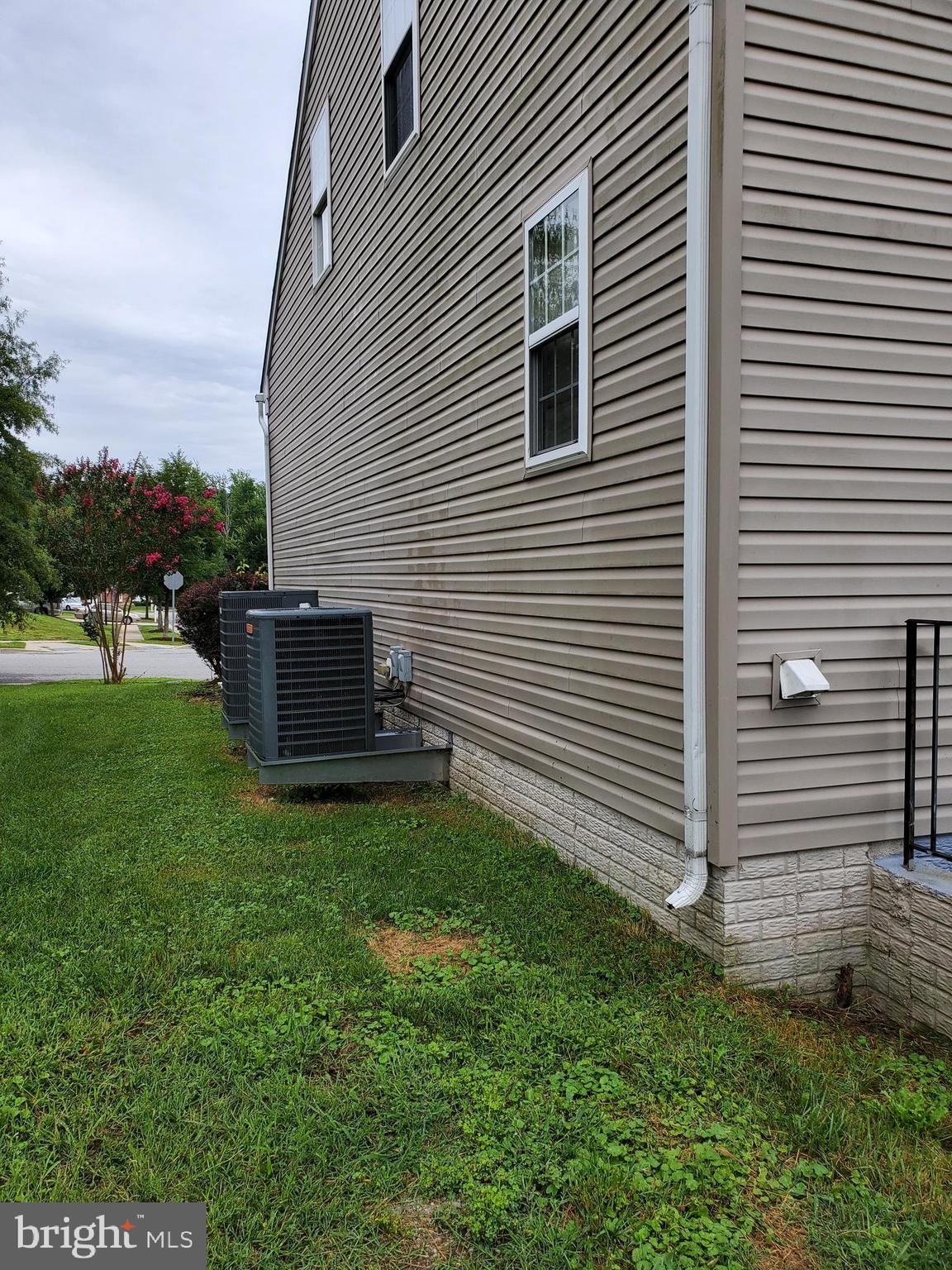 ROSE CREEK ESTATES - Residential Lease