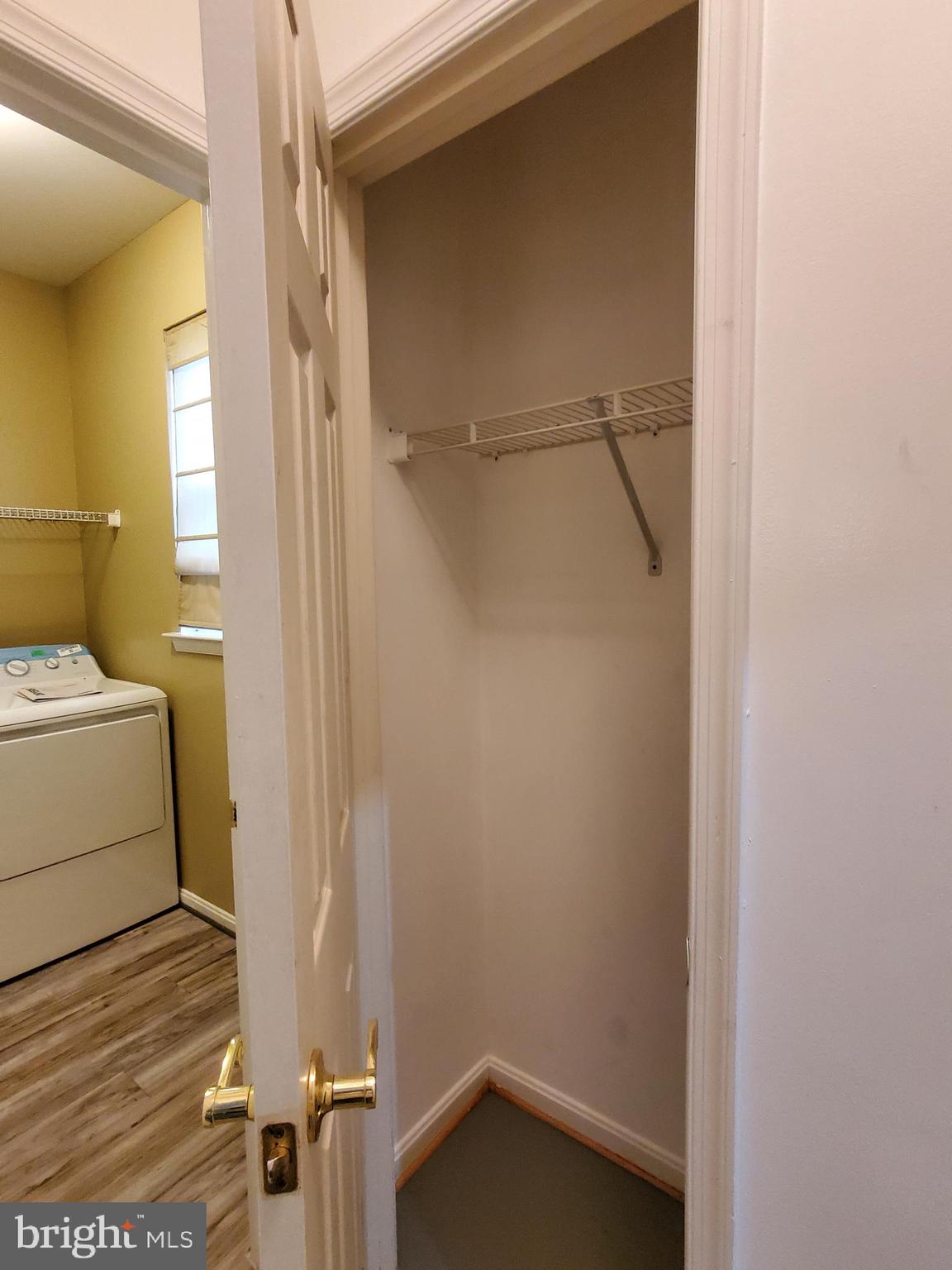 ROSE CREEK ESTATES - Residential Lease