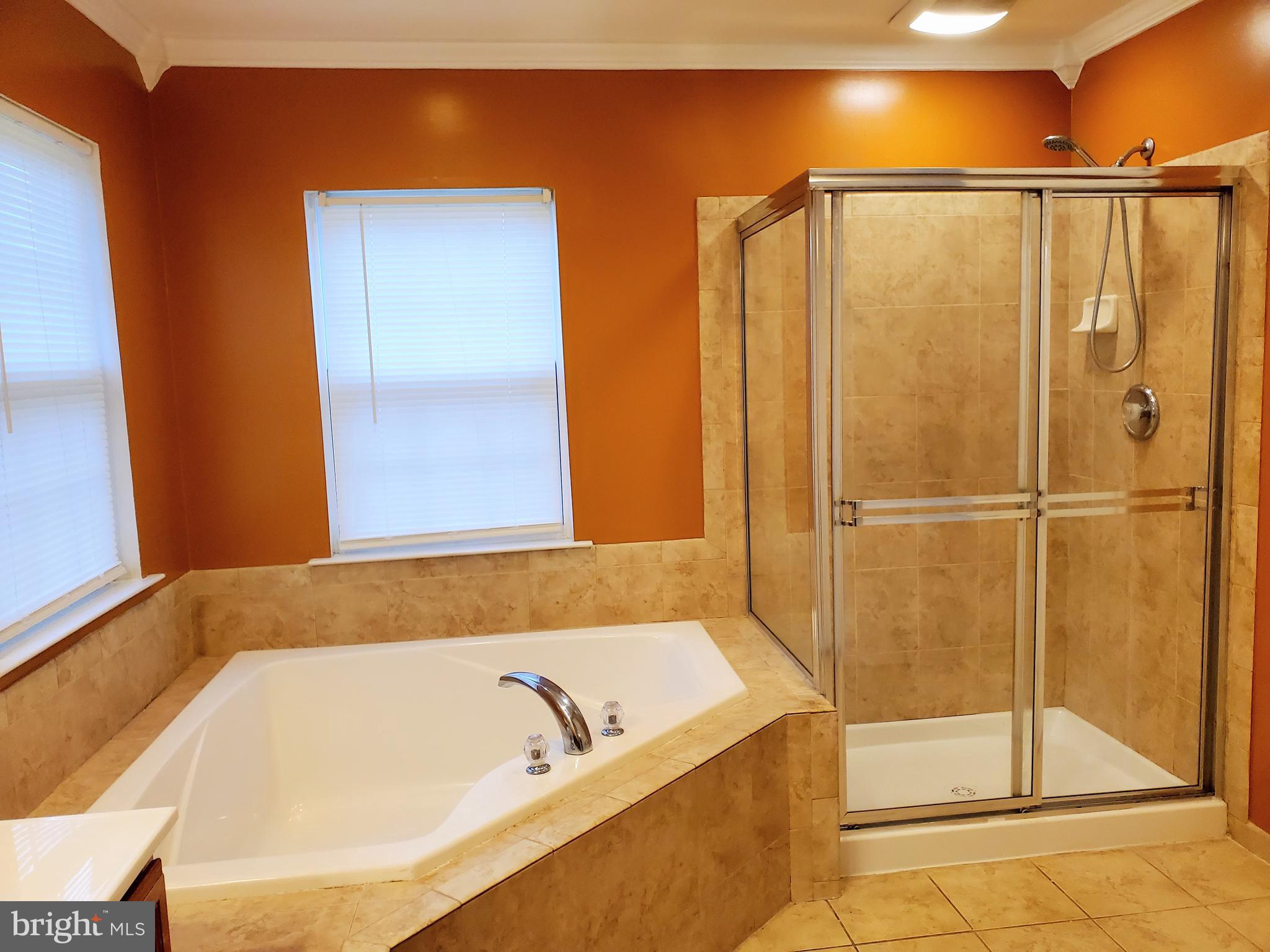 ROSE CREEK ESTATES - Residential Lease