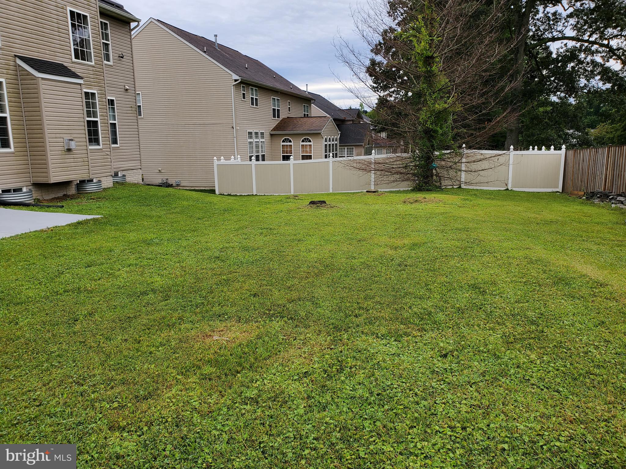 ROSE CREEK ESTATES - Residential Lease