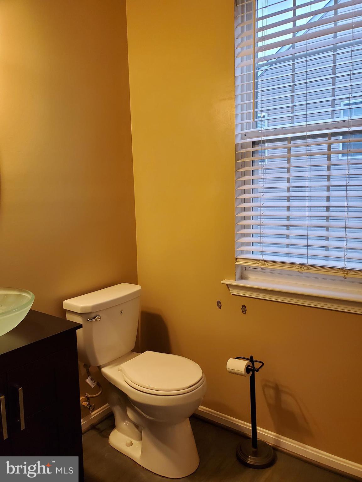 ROSE CREEK ESTATES - Residential Lease