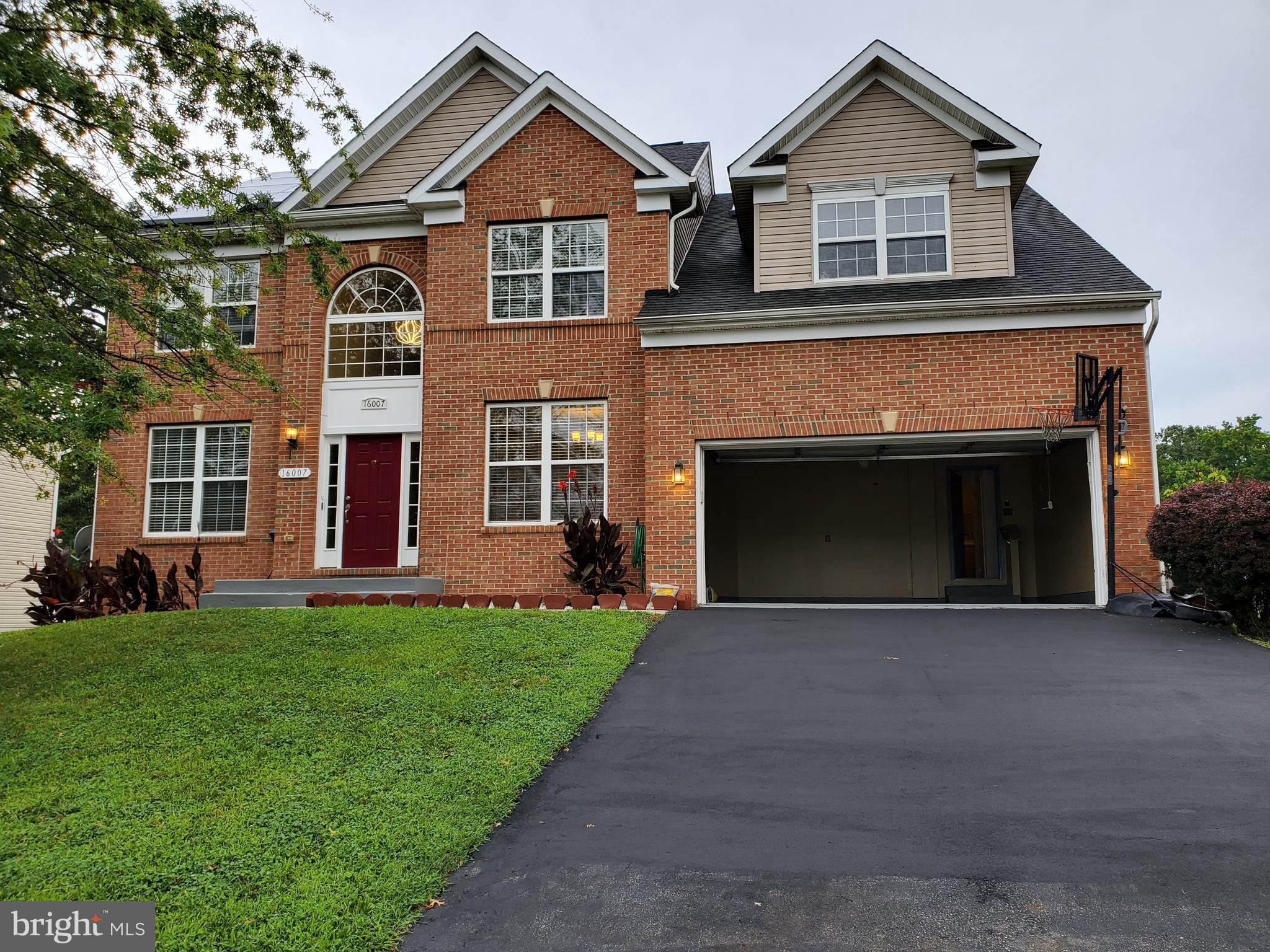 ROSE CREEK ESTATES - Residential Lease