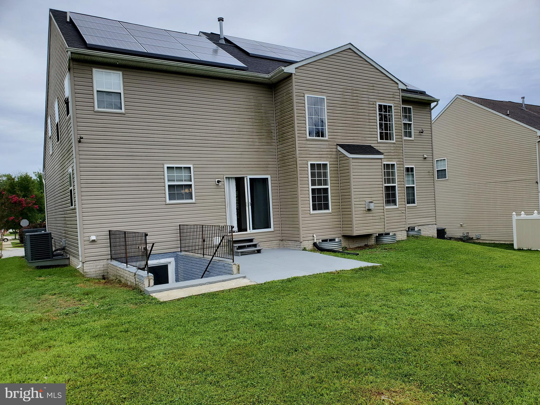 ROSE CREEK ESTATES - Residential Lease