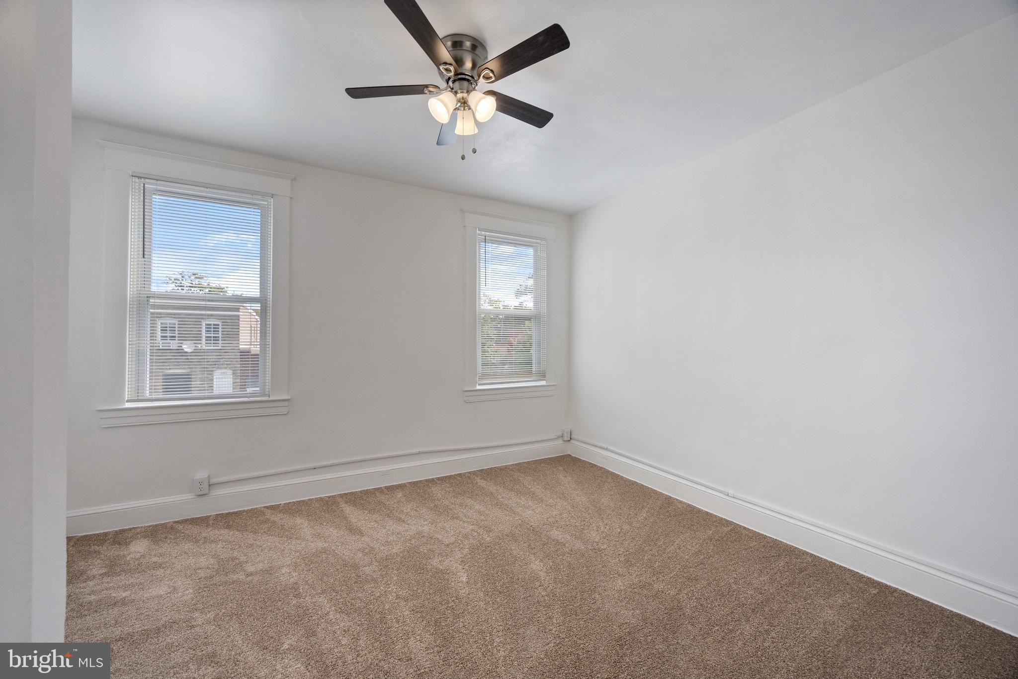 MILL HILL - Residential